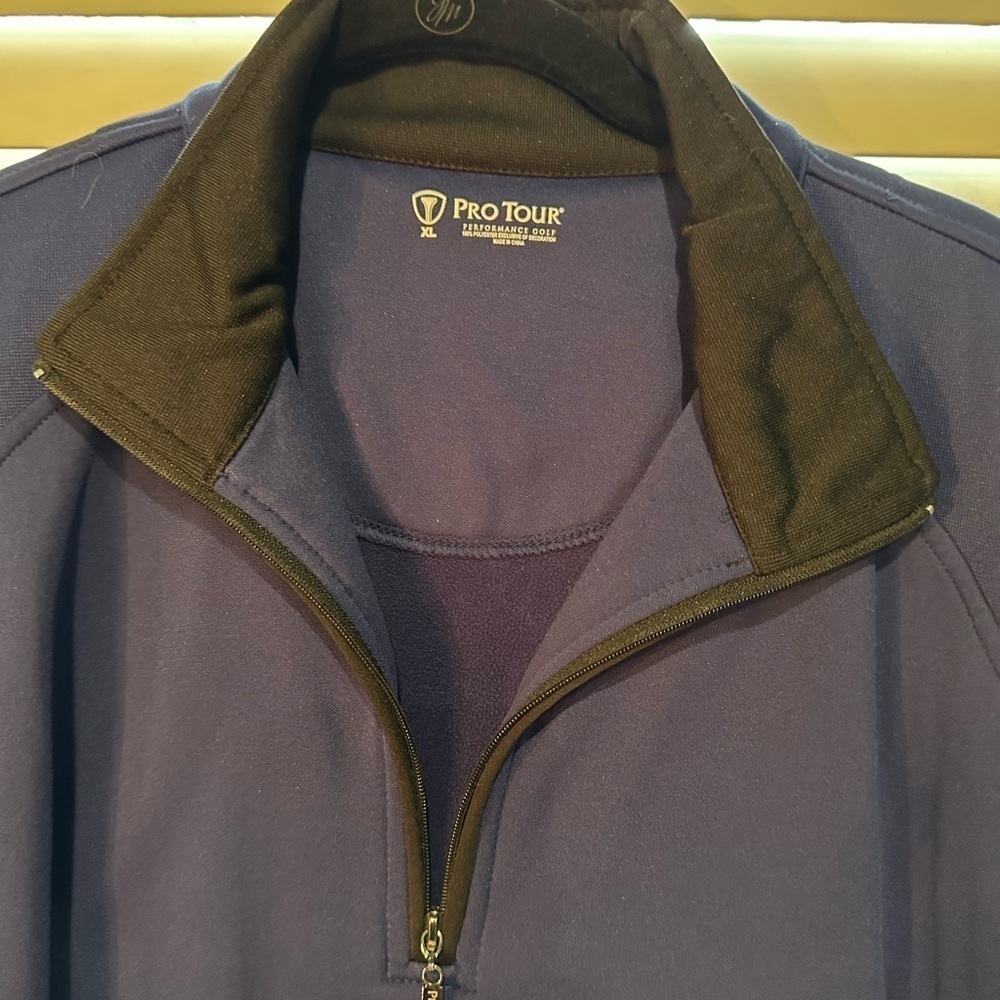 1/4 zip pullover​​​​​​​ - Picture 3 of 3